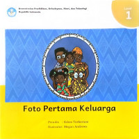 Image of Foto Pertama Keluarga
